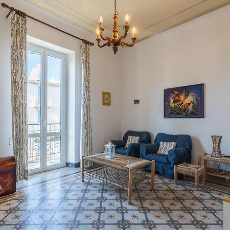 Hostdomus - Dante Appartement *